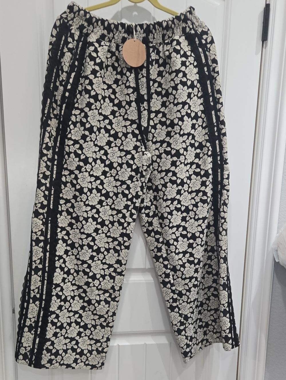 Bibi Black & Cream Floral Wide-Leg Pants
